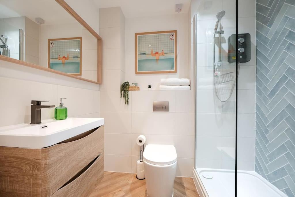 Stylish And Modern Centre With Easy Parking Apartment *